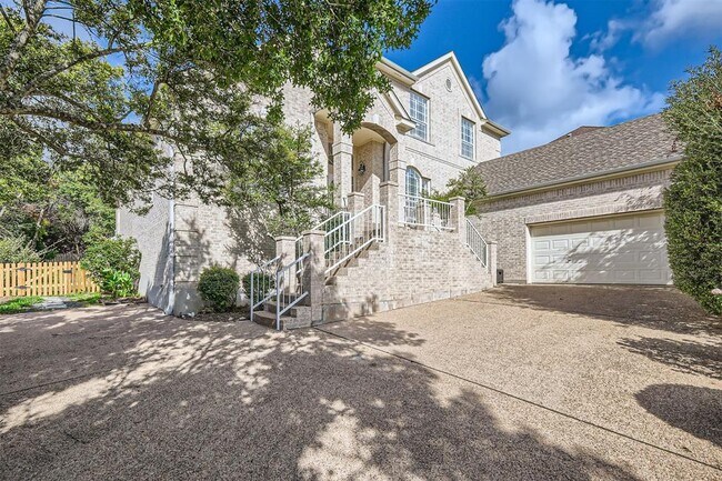 Foto del edificio - 2114 Cliffs Edge Dr