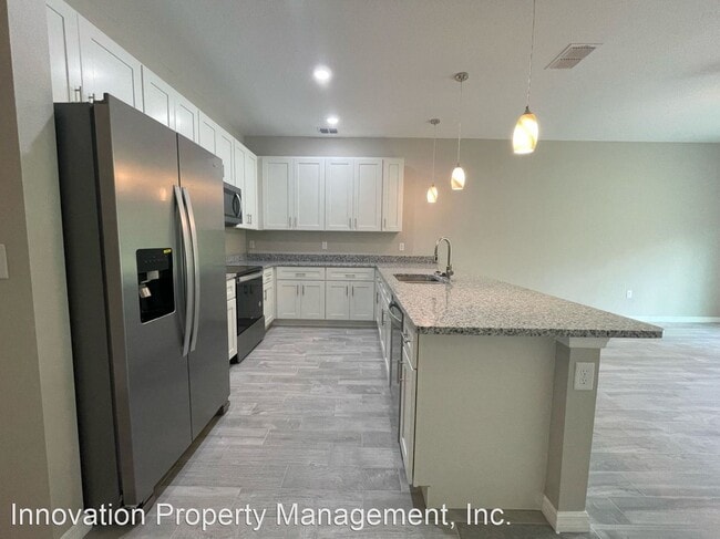 Building Photo - 3 br, 2 bath House - 703 Camel Court