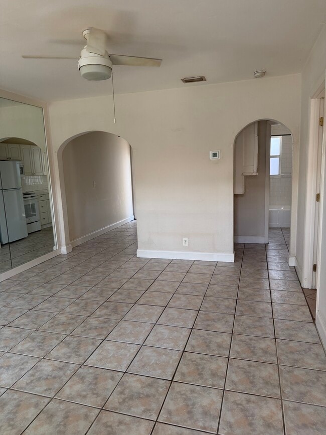 Photo - 1133 SE 6th Ter (Fort Lauderdale, FL) Apartments
