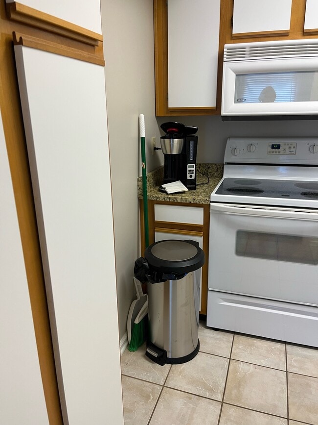 Foto del edificio - 4738 Westwind Ct