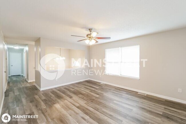 Foto del edificio - 17417 Montgall Dr, Belton, MO 64012