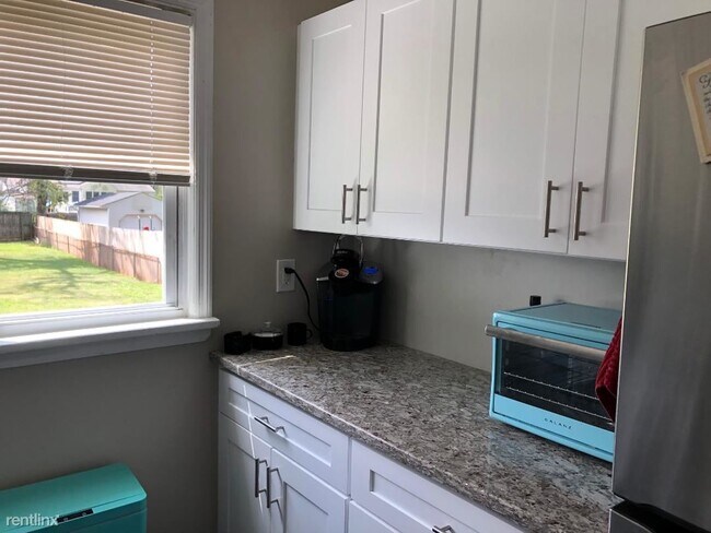 Foto del edificio - 3 br, 1 bath House - 218 Union St