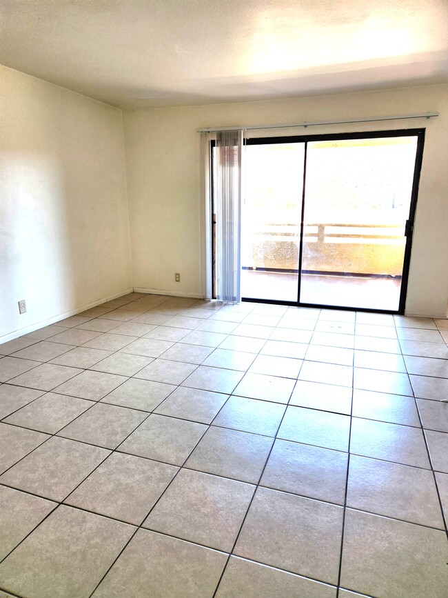 Sala de estar - 28323 Hillfield Ln