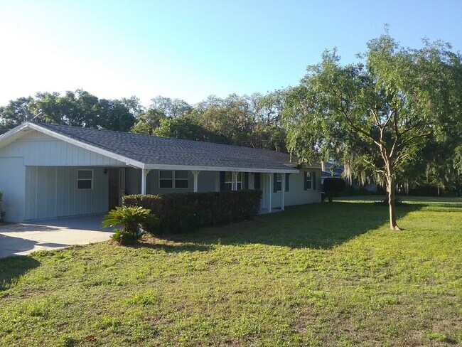 Foto del edificio - 3 Bedroom 2 Bath in Eustis for Rent!