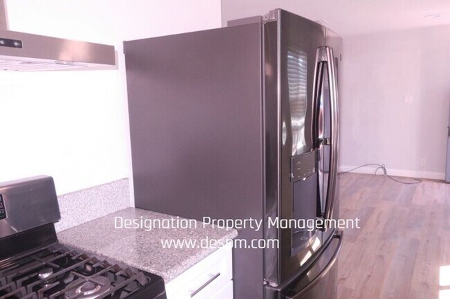 Foto del edificio - 4917 Templeton St