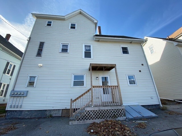 Building Photo - 443 Dubuque St