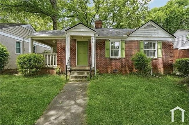 Building Photo - 3 Bed and 2 Bath in Atlanta with a Bonus R...