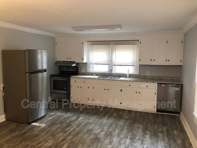 Building Photo - 314 N Main St