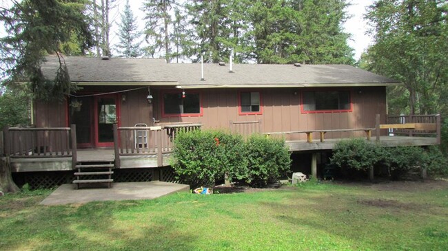Building Photo - Charming Whitefish Home