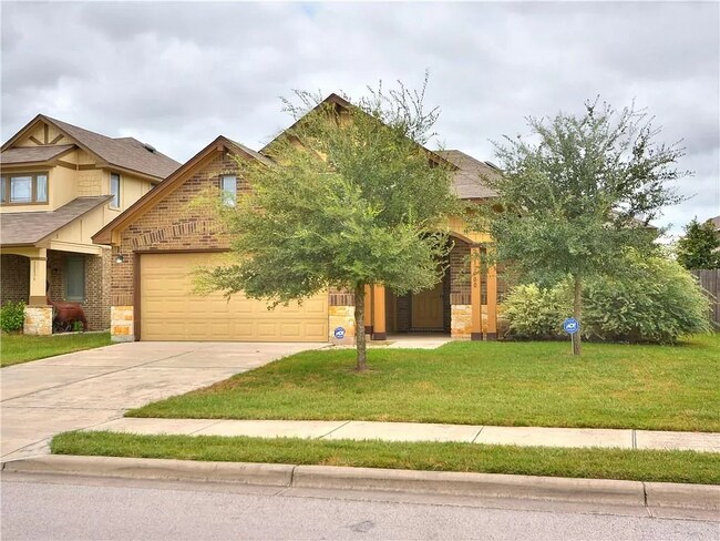 Building Photo - 12900 Carillon Way