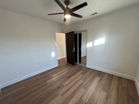 Building Photo - Your next home awaits!