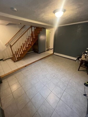 Building Photo - 9 Wrentham St
