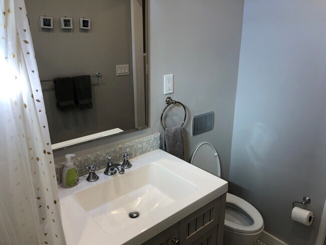 Bathroom 2 - 501 Eaton St
