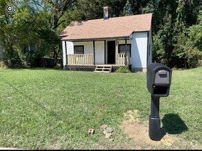 Building Photo - 1104 Rucker St