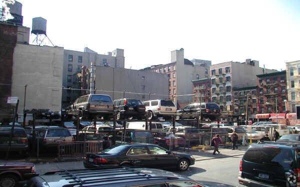 Foto del edificio - 161 Hester St