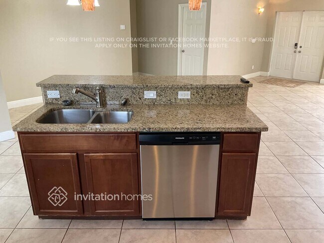 Foto del edificio - 2202 SE 8th Pl
