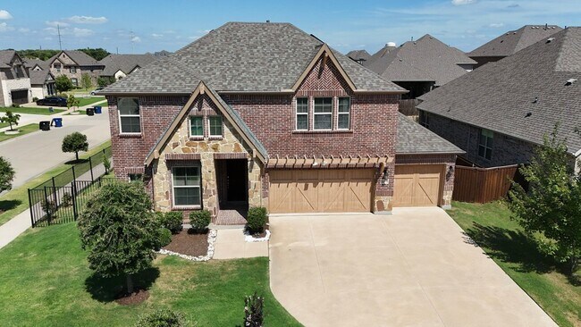 Building Photo - 14286 Winecup Dr