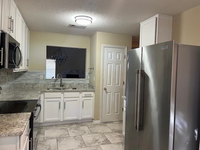 Foto del edificio - 1038 High Meadow Dr