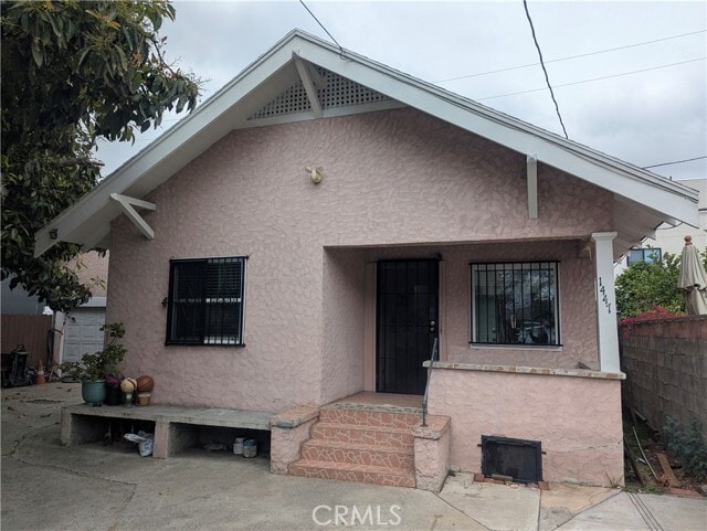 Building Photo - 1447 W 37th Pl