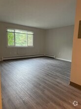 Building Photo - B 10 Nanni Dr