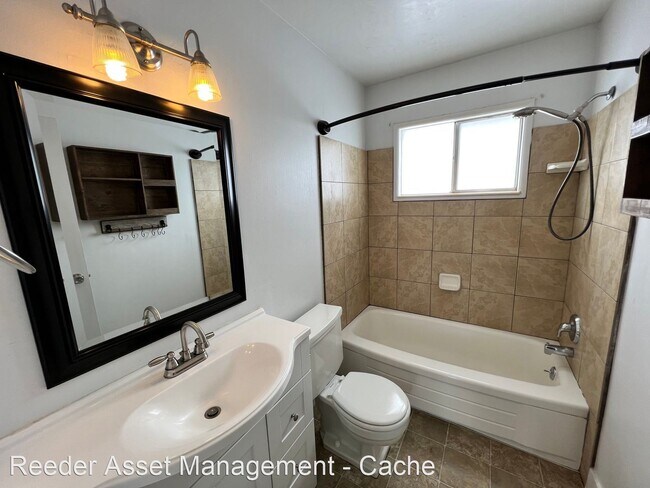 Building Photo - 2 br, 1 bath House - 541 West 100 South