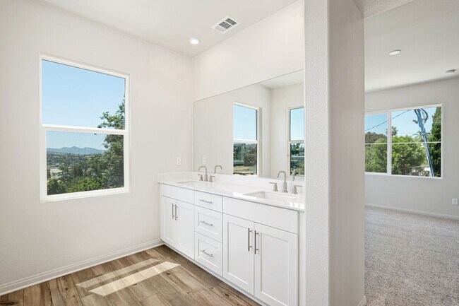 Foto del edificio - 1527 Wingwood Ln