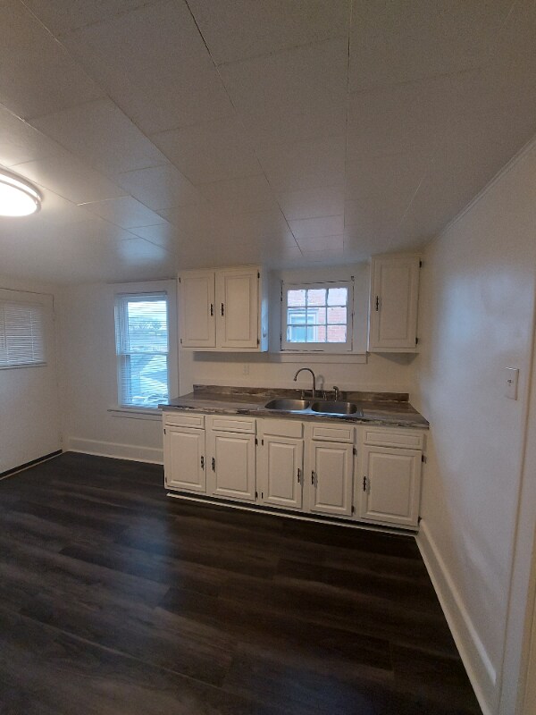 Foto del edificio - 2063 Beechmont Ave