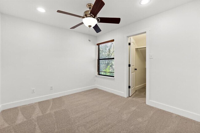 Building Photo - 1212 Woodland Ave