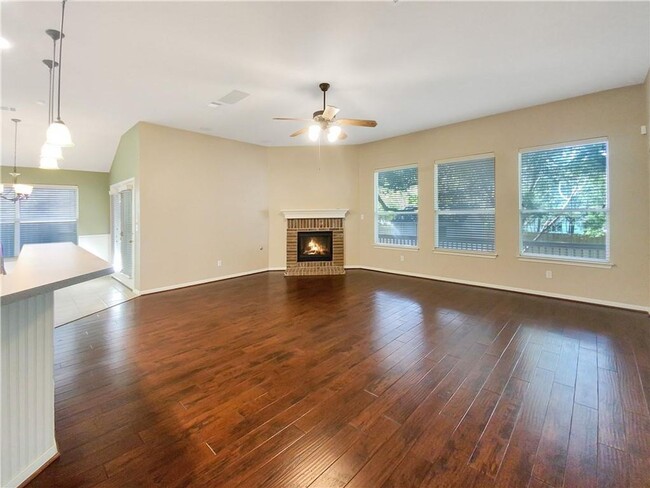 Building Photo - Spacious Round Rock Home