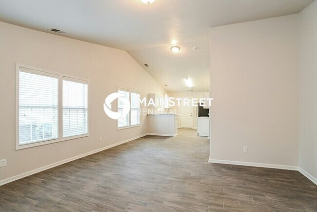 Foto del edificio - 3 Bedroom Pet-Friendly Home in Charlotte, NC with Main Street Renewal
