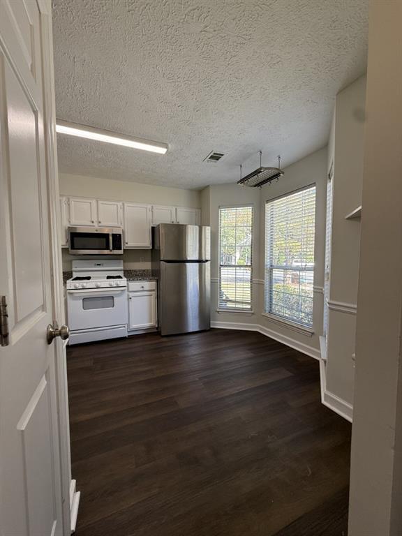 Foto del edificio - 2978 Lexington Trace Dr