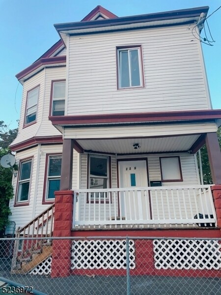 Primary Photo - 226 Jefferson St