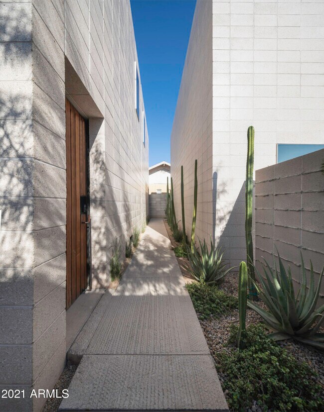 Foto del edificio - 818 W McKinley St