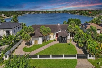 Building Photo - 13724 SW 92nd Ct