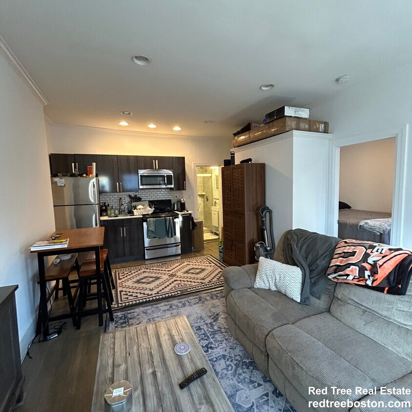Foto principal - 225 Newbury St