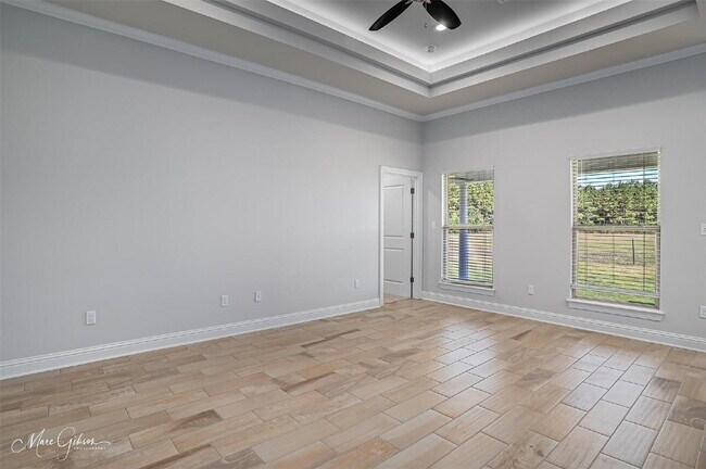 Foto del edificio - Charming 3-Bed Haven on Sedgewick Avenue w...