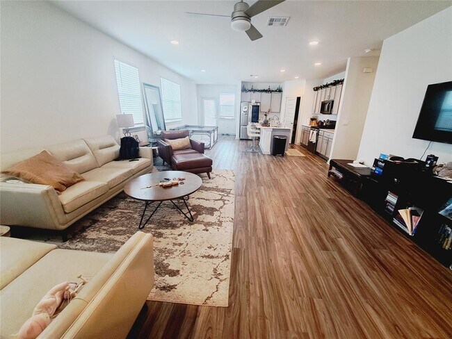 Building Photo - 7700 Linnie Ln