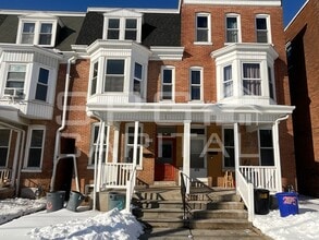 Building Photo - 277 W Jackson St