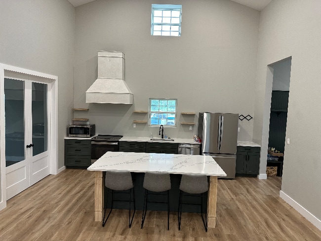 Foto del edificio - 5077 FM 5