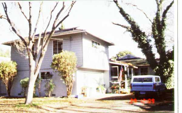Building Photo - 1532 Carmel Dr