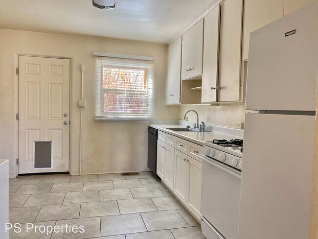 Building Photo - 2 br, 1 bath House - 3835 Thaxton Ave SE