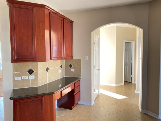 Building Photo - 10930 Reston Point Dr