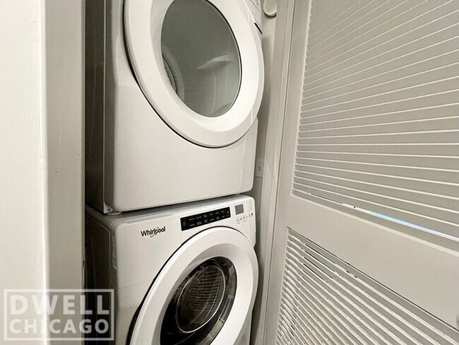 Foto del edificio - 1030 W Dakin St