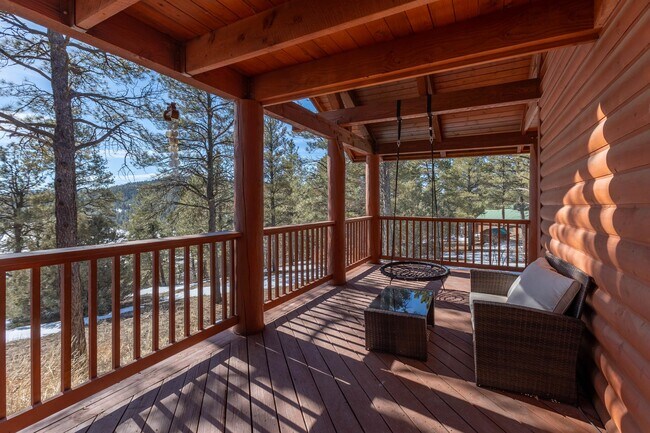 Building Photo - 1810 Shenandoah Dr