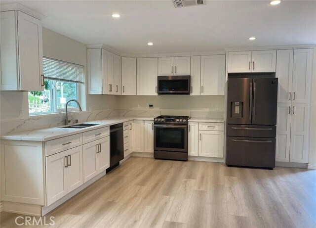 Foto del edificio - 5405 Ruthwood Dr