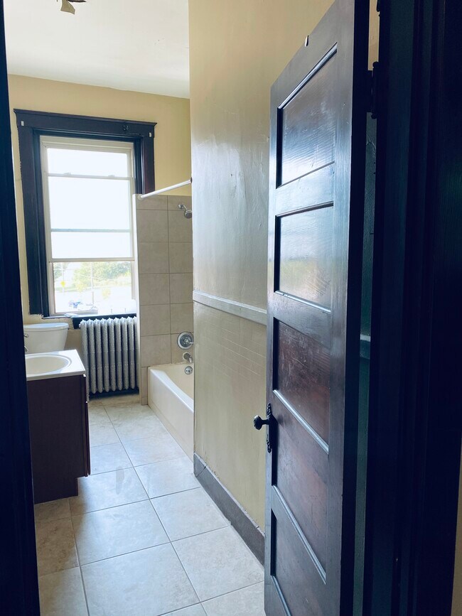 Foto del edificio - 4015 Eastern Ave