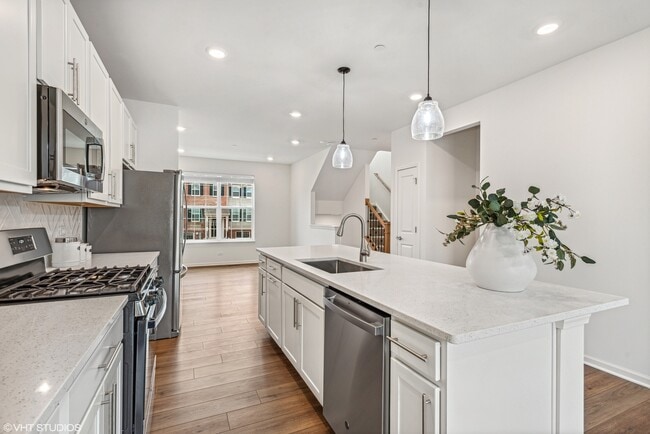 Building Photo - 1659 Bentz Way