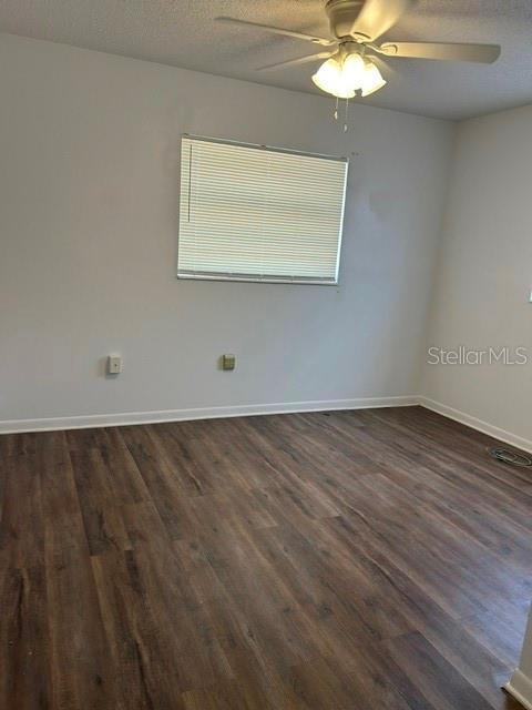 Foto del edificio - 1472 N Melrose Dr