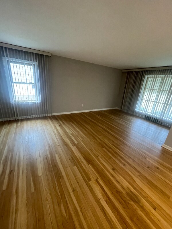 Building Photo - 1731 Warrensville Center Rd