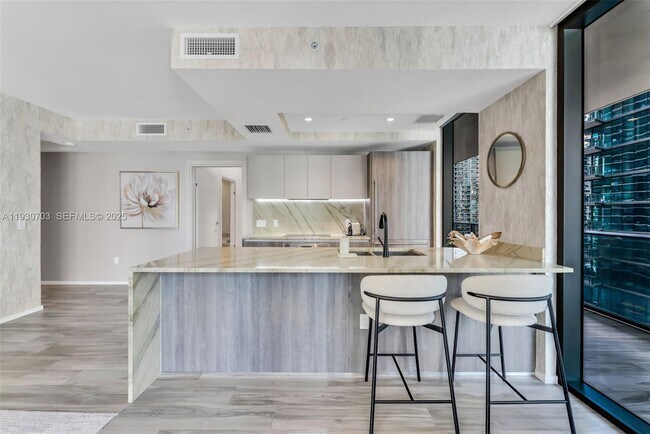 Foto del edificio - 801 S Miami Ave